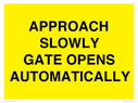 approach-slowly-gate-opens-automatically~